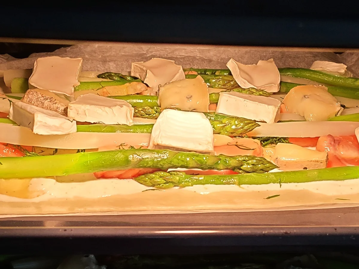 Lachs-Spargelquiche mit Ziegenkäse und Honig-Senf-Zitronen Vinaigrette - Rezept - Bild Nr. 17064