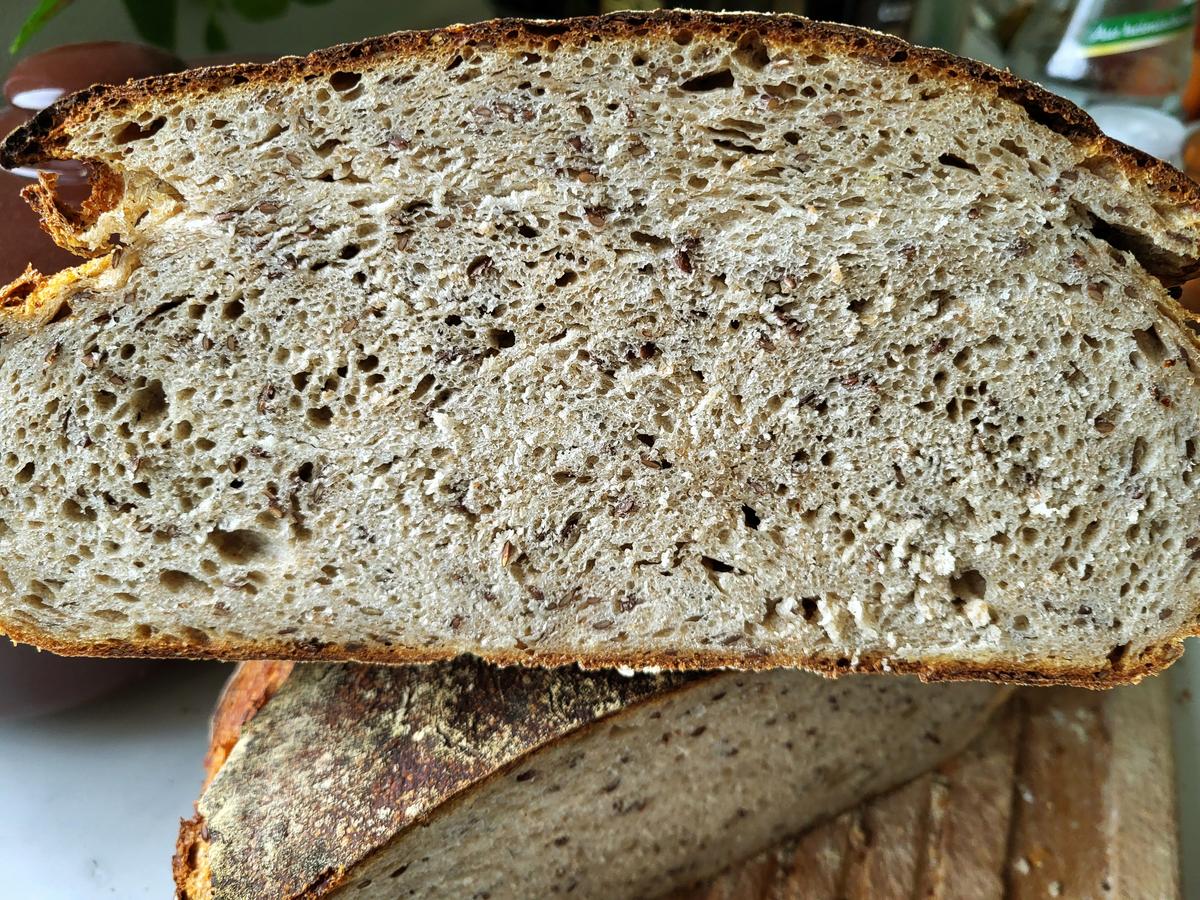 Weizensauerteigbrot mit Roggenschrot - Rezept - Bild Nr. 17068