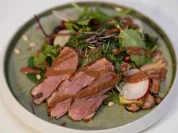 Fruchtiger Wildkräuter-Salat mit Entenbruststreifen - Rezept - Bild Nr. 17063