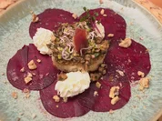 Rote Bete Carpaccio mit Pilztatar und Focaccia - Rezept - Bild Nr. 17063