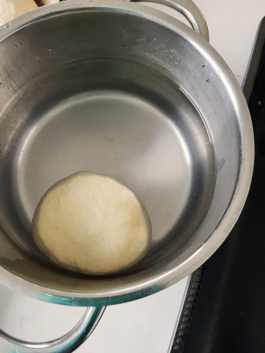 Laugenbrötchen aus reinem Sauerteig - Rezept - Bild Nr. 3