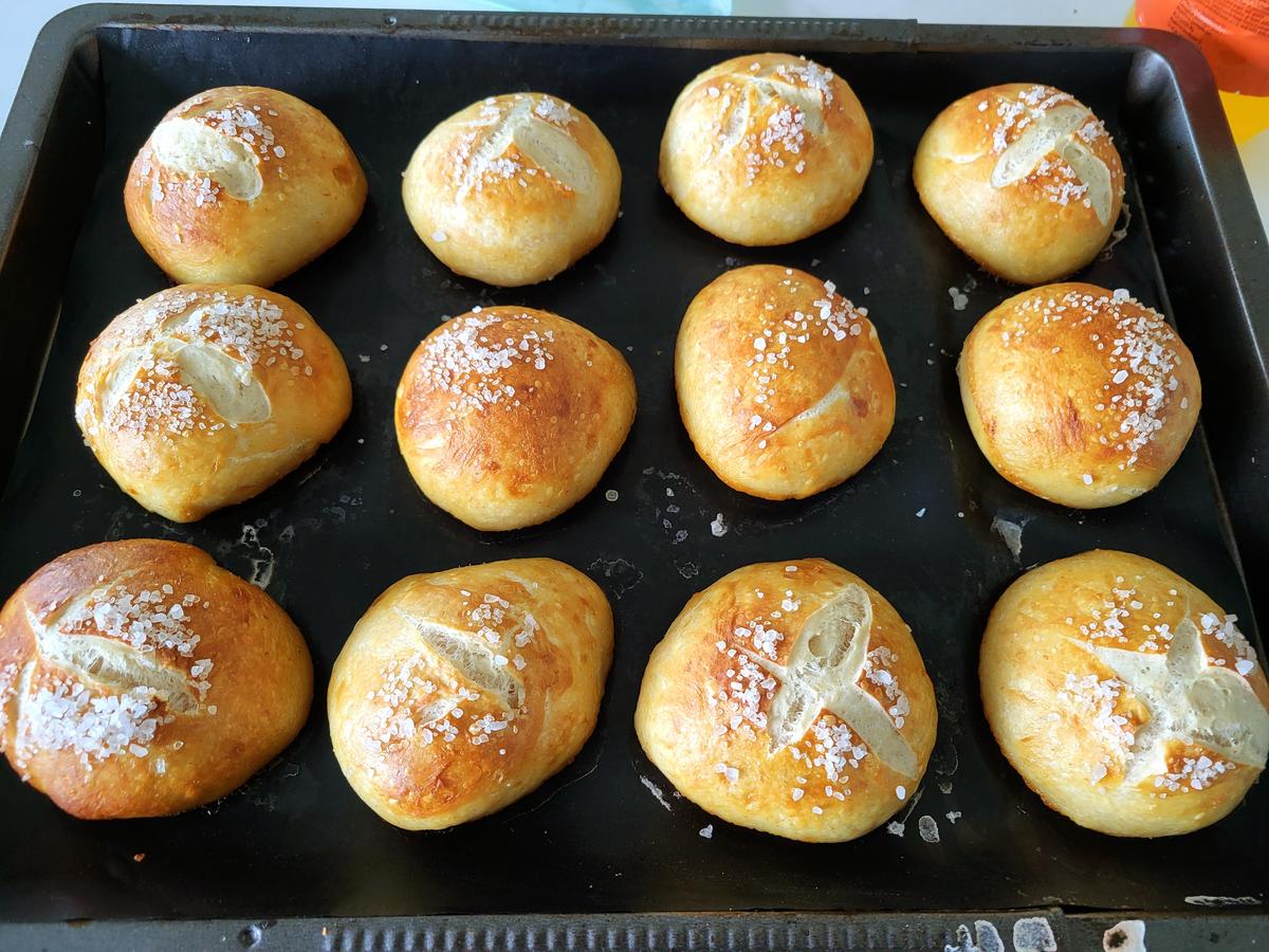 Laugenbrötchen aus reinem Sauerteig - Rezept - Bild Nr. 4