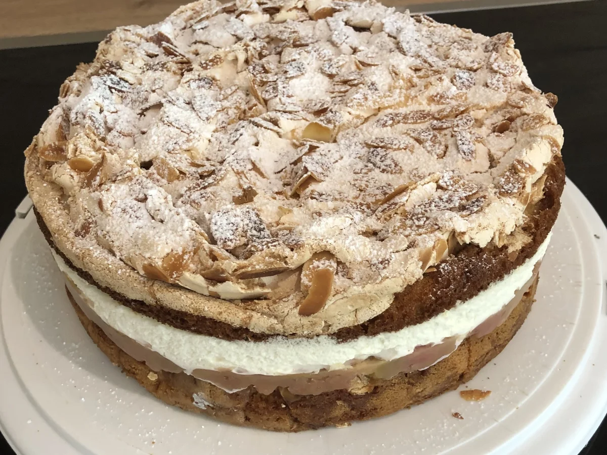 Rezept: Himmelstochter mit Rhabarber Bild Nr. 2 Himmelstochter mit Rhabarber - Rezept - Bild Nr. 2