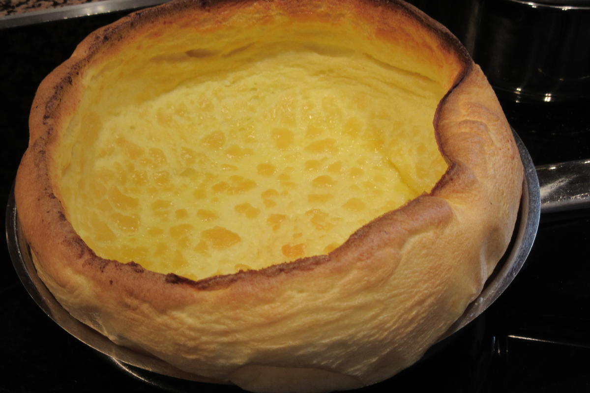 Pfannkuchen: Little Sweet Dutch Baby mit Marillen - Rezept - Bild Nr. 3