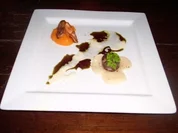 Jakobsmuschel-Carpaccio an Kürbispüree und Garnele mit Ingwerschaum - Rezept