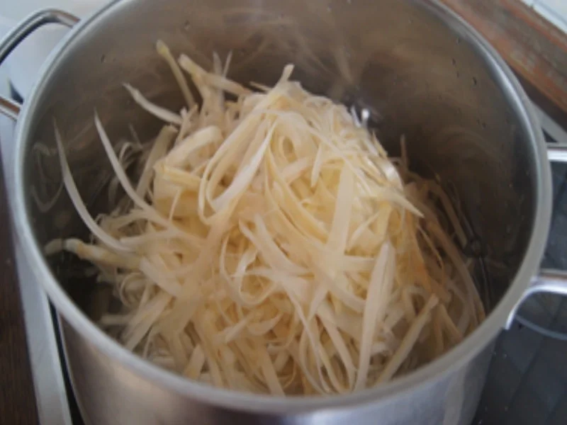 Spargel mit Kerbel-Sauce und Hasselback-Kartoffeln - Rezept - Bild Nr. 17078