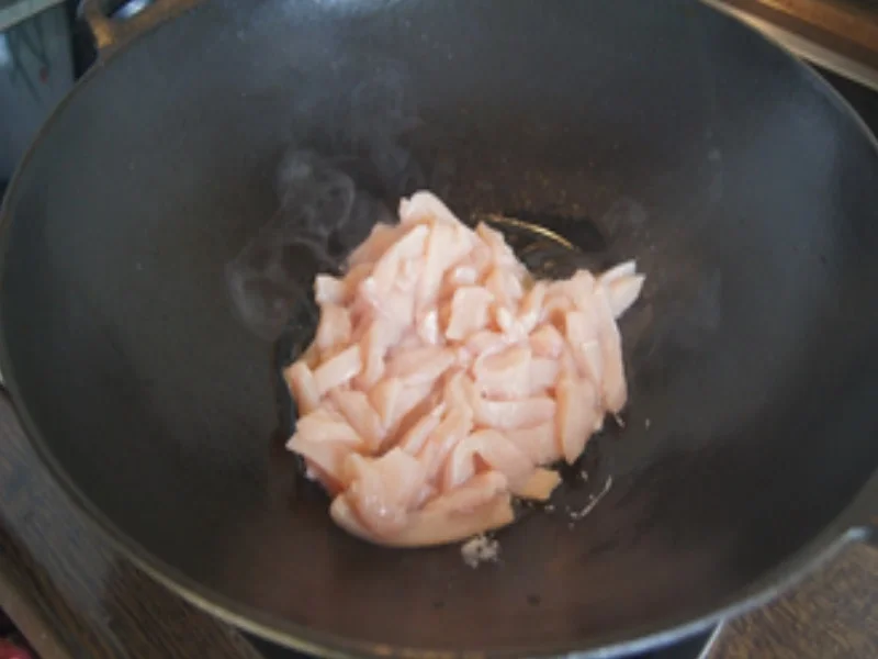 Rezept: Grünes Curry mit Hähnchen und Gemüse im Wok mit gelben Basmatireis Bild Nr. 9 Grünes Curry mit Hähnchen und Gemüse im Wok mit gelben Basmatireis - Rezept - Bild Nr. 9