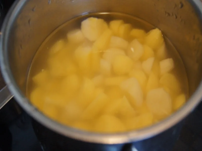 Grüner Spargel mit Leberkäsemantel und Kartoffelstampf - Rezept - Bild Nr. 17087