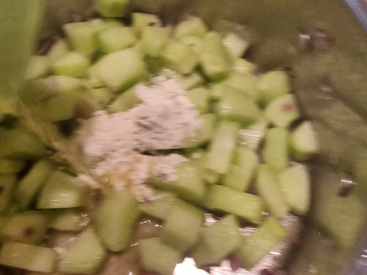 Bouletten auf Schmorgurken-Kartoffeln-Rahm - Rezept - Bild Nr. 17093