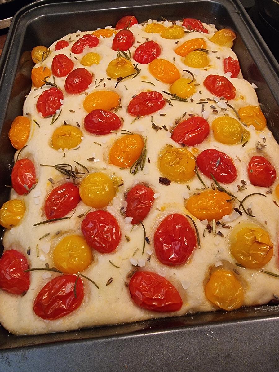 Focaccia mit Tomaten - Rezept - Bild Nr. 17092