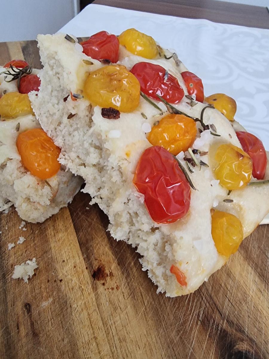 Focaccia mit Tomaten - Rezept - Bild Nr. 17094