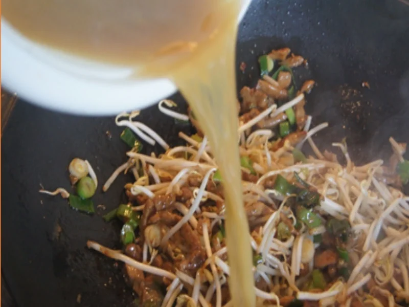 Hähnchenbrustfilet mit Sojabohnensprossen und gelben Basmatireis - Rezept - Bild Nr. 16