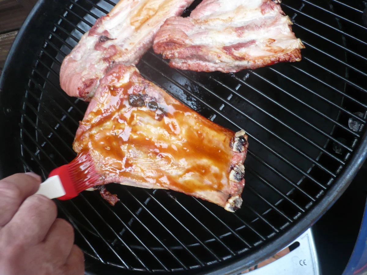 Spare  - Ribs mit  Barbecue - Marinade - Rezept - Bild Nr. 17093