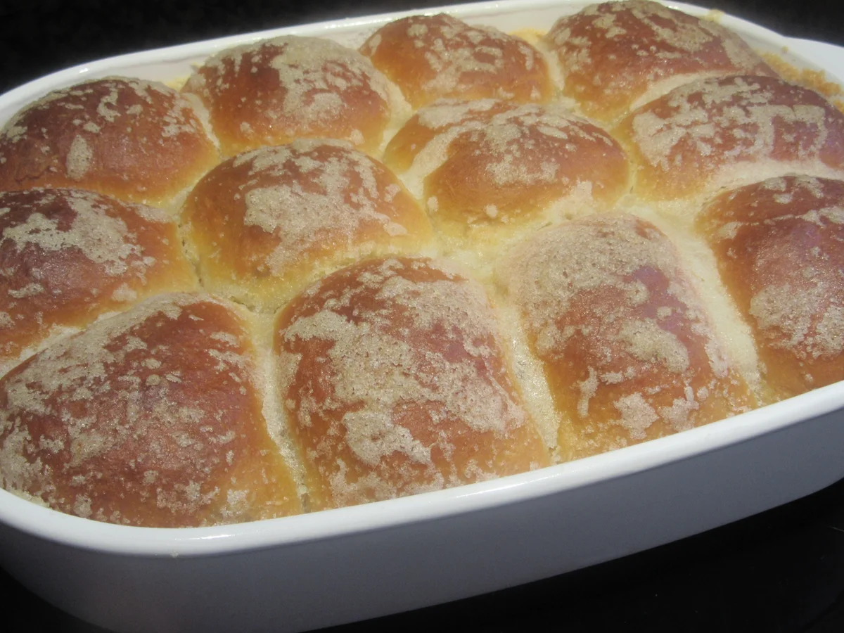 Rezept: Backen: Karamellbuchteln mit Kirschfüllung Bild Nr. 3 Backen: Karamellbuchteln mit Kirschfüllung - Rezept - Bild Nr. 3