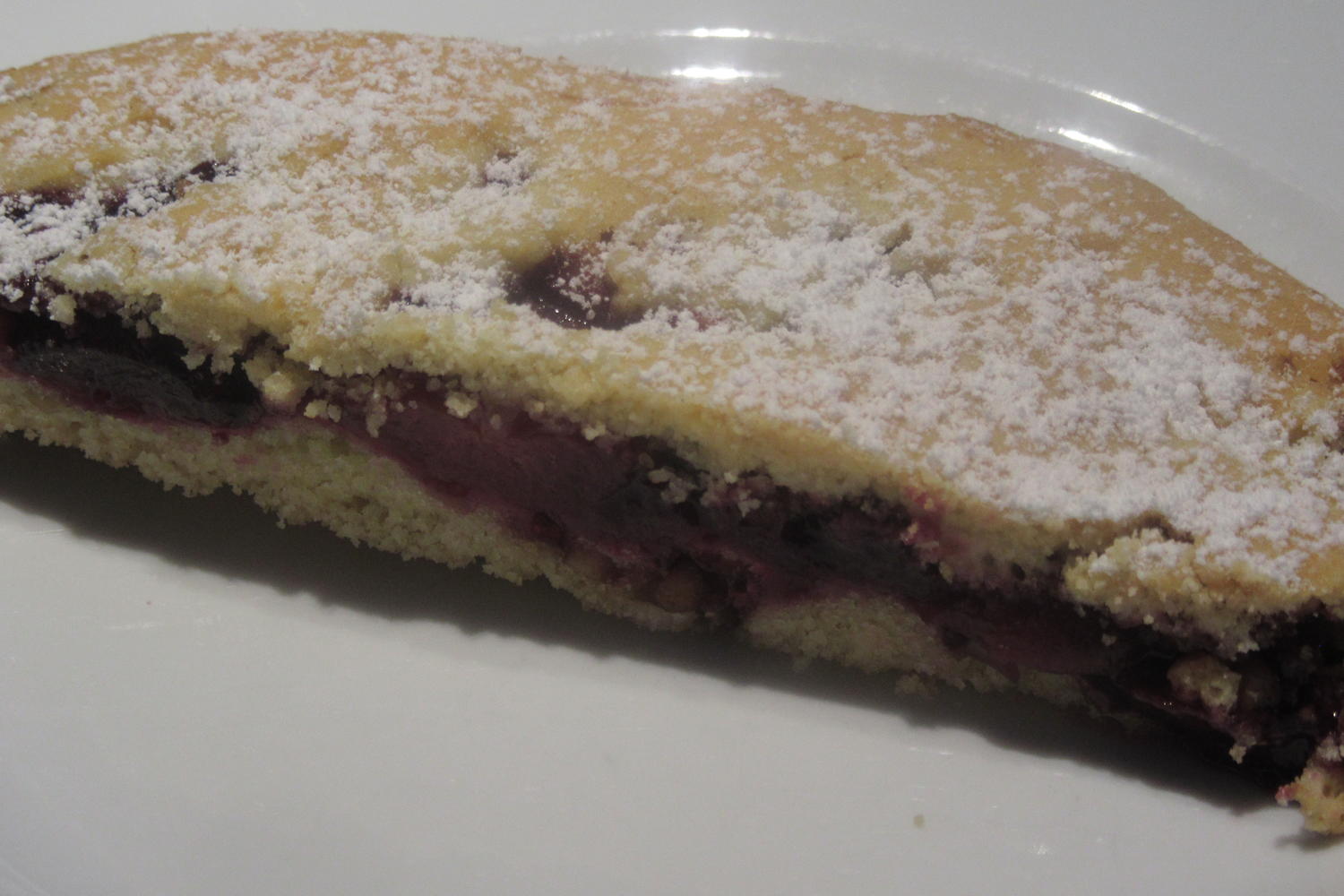 Backen: Kirschstrudel nach südtiroler Art - Rezept - kochbar.de