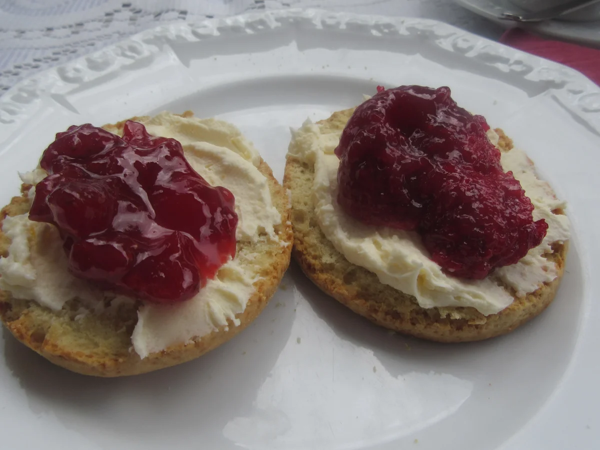 Rezept: Backen: Scones nach irischer Art Bild Nr. 17090 Backen: Scones nach irischer Art - Rezept - Bild Nr. 17090