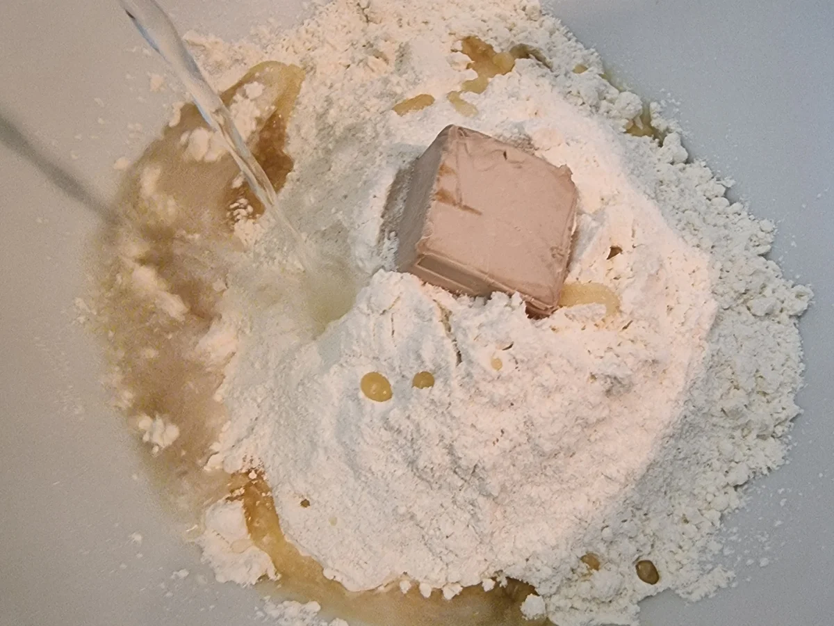 Antipasti-Pizza mit Pesto - Rezept - Bild Nr. 17091