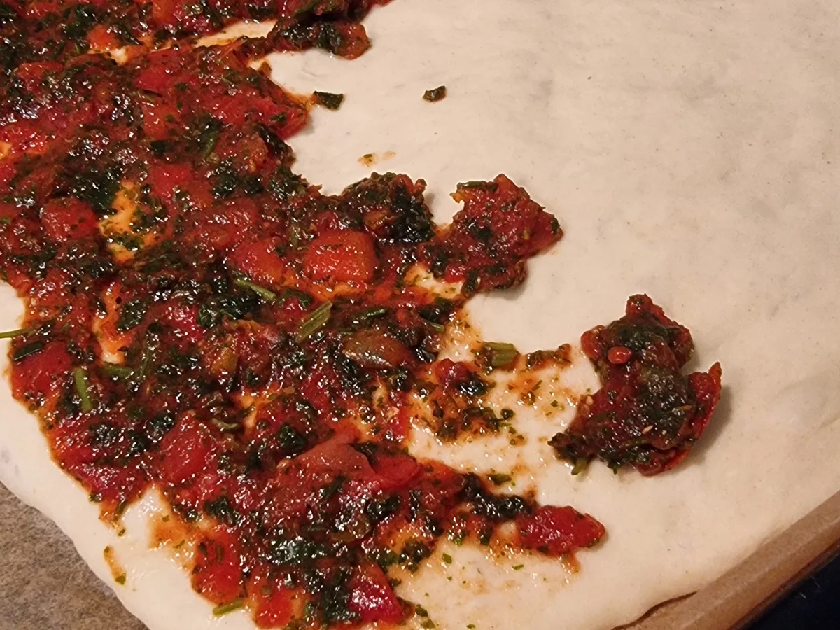 Antipasti-Pizza mit Pesto - Rezept - Bild Nr. 17098