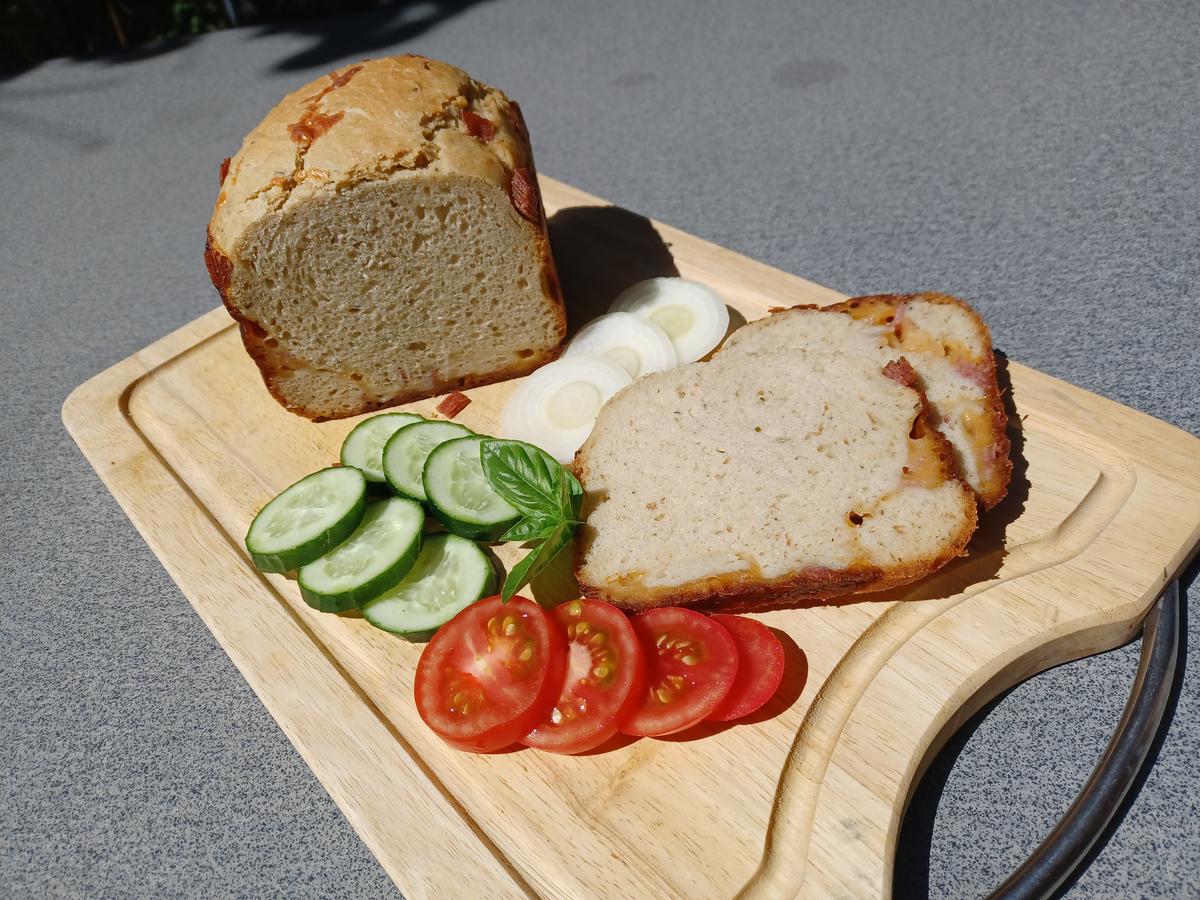 Brot mit Käse und Salami - Rezept - Bild Nr. 17091