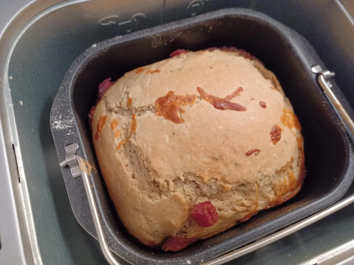 Rezept: Brot mit Käse und Salami Bild Nr. 17098 Brot mit Käse und Salami - Rezept - Bild Nr. 17098