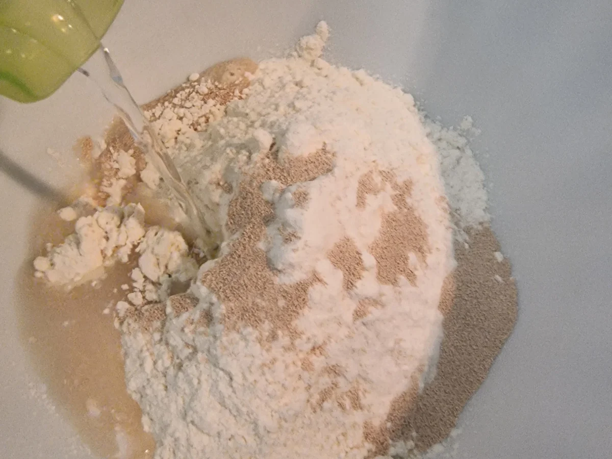 Rezept: Pfannen-Pizza ´´Sole Mio´´ Bild Nr. 17092 Pfannen-Pizza ´´Sole Mio´´ - Rezept - Bild Nr. 17092