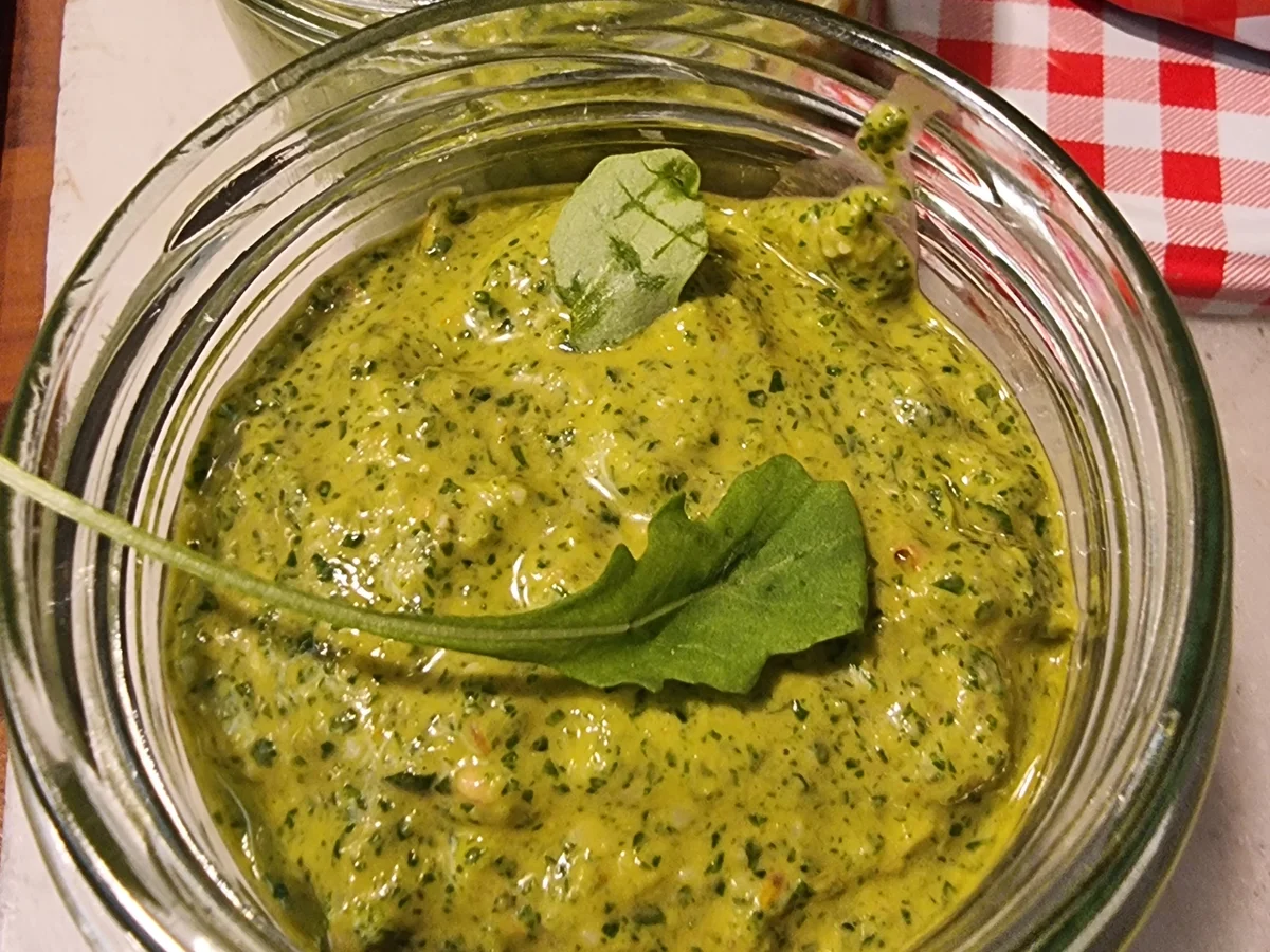 Rezept: Pasta mit Rucola-Tomaten-Pesto Bild Nr. 17098 Pasta mit Rucola-Tomaten-Pesto - Rezept - Bild Nr. 17098