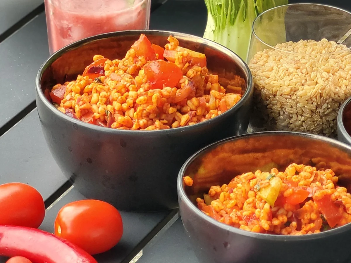 Rezept: BiNe` S TÜRKISCHER BULGURSALAT Bild Nr. 2 BiNe` S TÜRKISCHER BULGURSALAT - Rezept - Bild Nr. 2