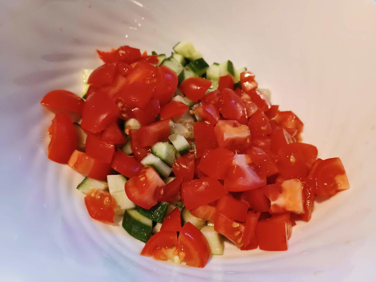 Gurken Tomaten Salat - schnell &amp; einfach - von loewe_bs