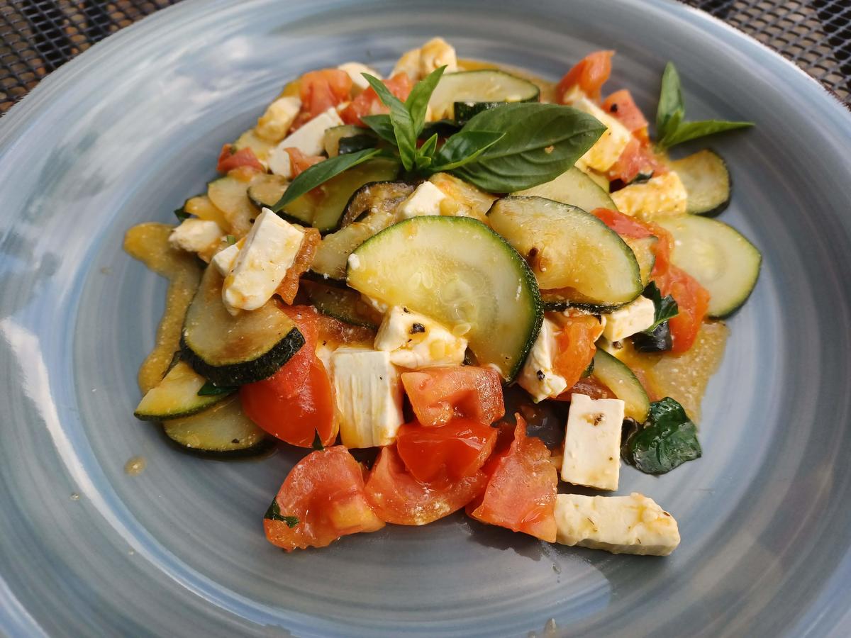 Zucchinigemüse warm oder kalt genießen - Rezept - Bild Nr. 17097