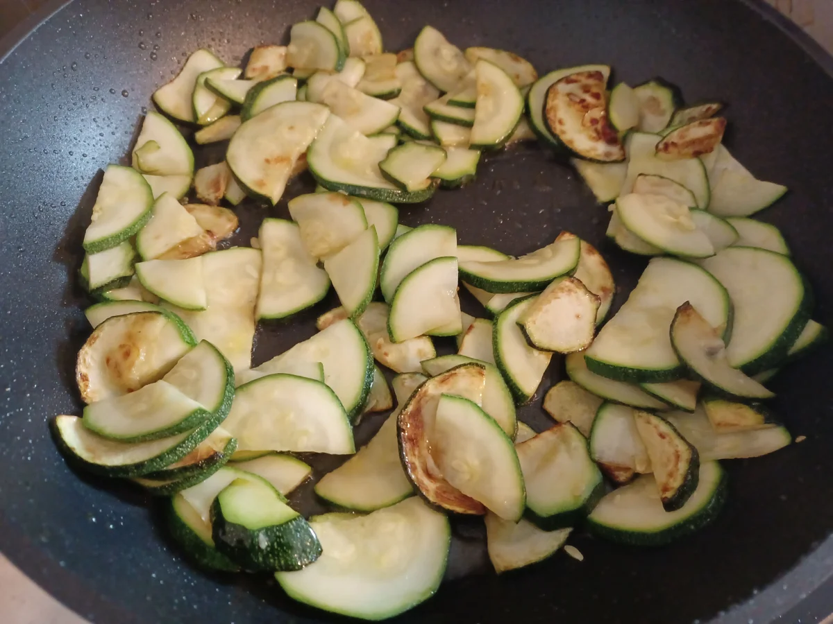 Rezept: Zucchinigemüse warm oder kalt genießen Bild Nr. 17100 Zucchinigemüse warm oder kalt genießen - Rezept - Bild Nr. 17100