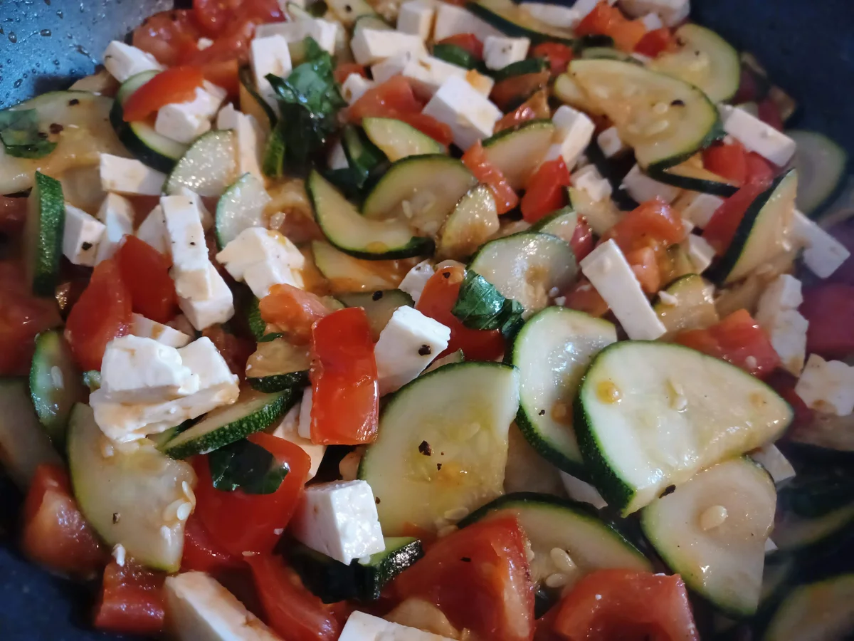 Rezept: Zucchinigemüse warm oder kalt genießen Bild Nr. 17104 Zucchinigemüse warm oder kalt genießen - Rezept - Bild Nr. 17104