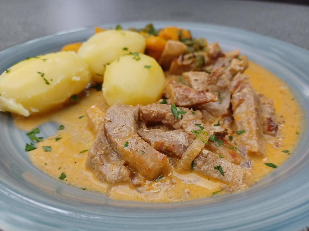 Geschnetzeltes in Sahnesoße - Rezept - Bild Nr. 17097