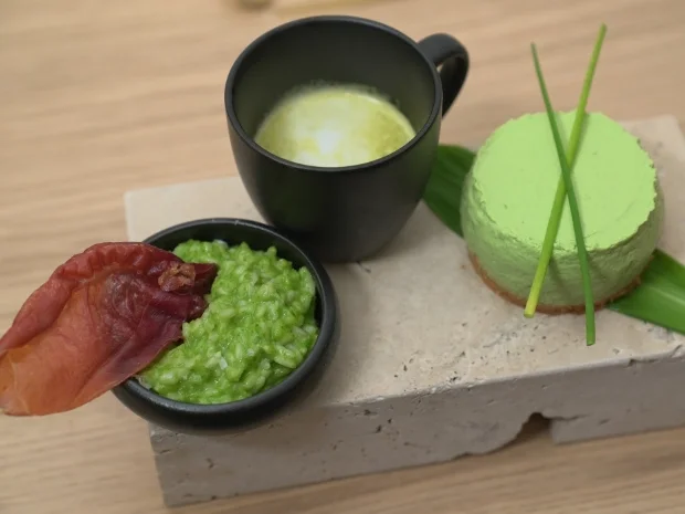 Rezept: Bärlauch-Tarte mit Risotto und Cappuccino Bild Nr. 2 Bärlauch-Tarte mit Risotto und Cappuccino - Rezept - Bild Nr. 2