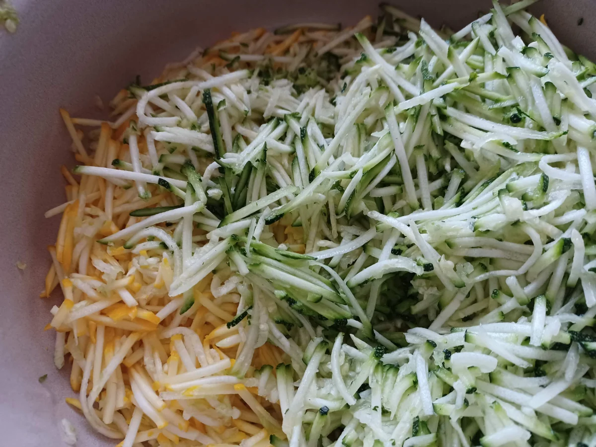 Rezept: Zucchinipuffer Bild Nr. 17099 Zucchinipuffer - Rezept - Bild Nr. 17099