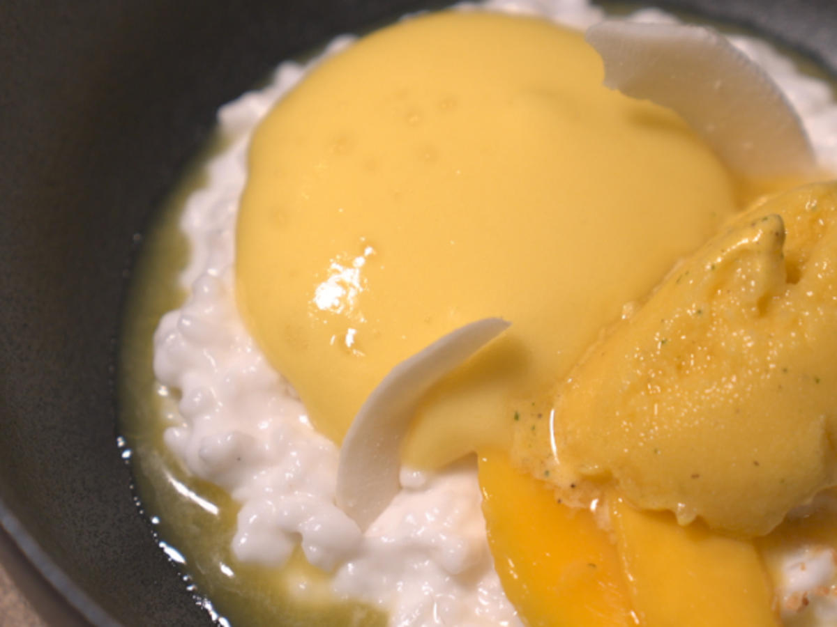 Milchreis mit Mango Espuma und Passionsfruchtsorbet - Rezept - Bild Nr. 17110