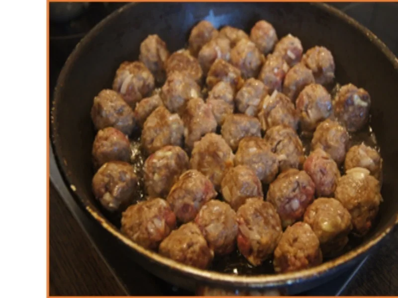 Rezept: Paprikasuppe mit Hackbällchen Bild Nr. 15 Paprikasuppe mit Hackbällchen - Rezept - Bild Nr. 15