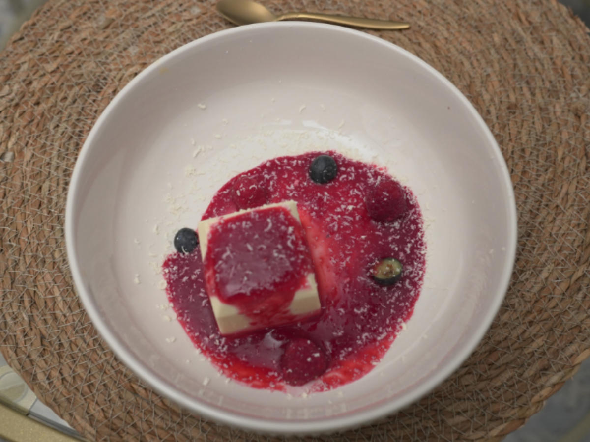 Himbeer-Panna-Cotta - Rezept mit Bild - kochbar.de