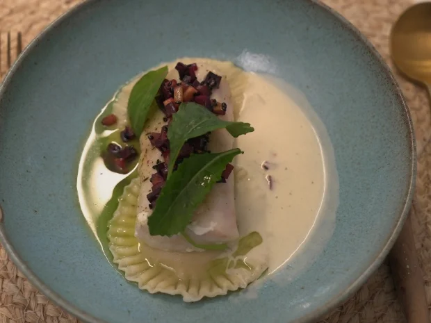 Rezept: Fischfilet mit Ricotta-Zitronen-Ravioli und Karottengemüse Bild Nr. 17111 Fischfilet mit Ricotta-Zitronen-Ravioli und Karottengemüse - Rezept - Bild Nr. 17111