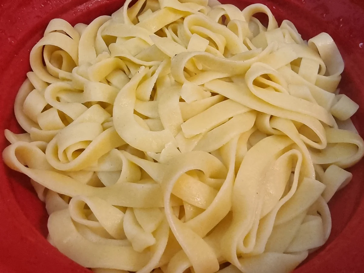 Pasta mit Pfifferlingen und Zucchini - Rezept - Bild Nr. 17113