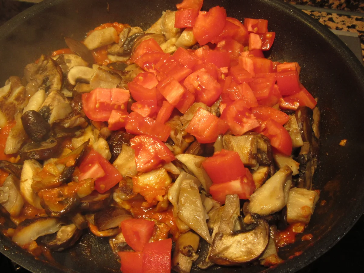 Rezept: Pilze: Knoblauchpilze nach toscanischer Art Bild Nr. 17115 Pilze: Knoblauchpilze nach toscanischer Art - Rezept - Bild Nr. 17115