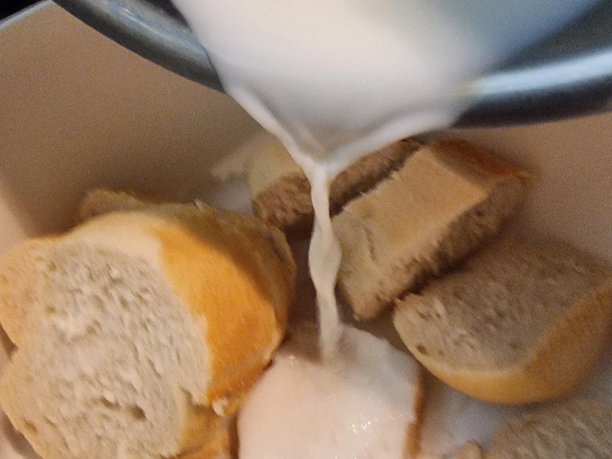 Pfifferlinge in Rahmsauce mit Serviettenknödeln - Rezept - Bild Nr. 17121