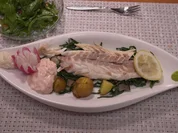 Wolfsbarsch auf Rucola Salat mit Kartoffeln und Trüffel - Rezept - Bild Nr. 17121