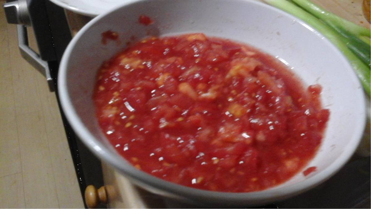 Gekochte Eier auf Paprika-Tomaten-Bett mit Drillingen - Rezept - Bild Nr. 10