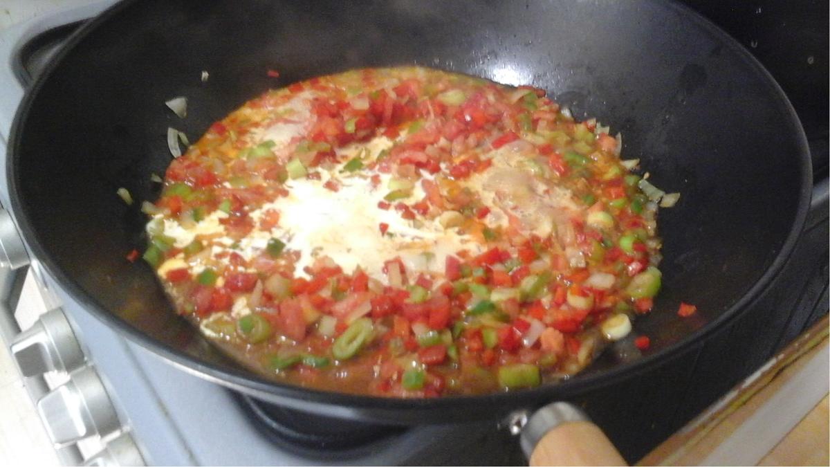 Gekochte Eier auf Paprika-Tomaten-Bett mit Drillingen - Rezept - Bild Nr. 16