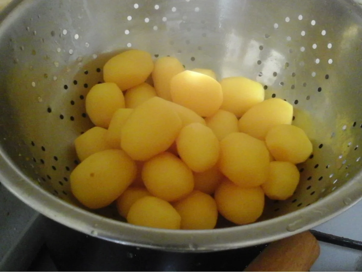 Gekochte Eier auf Paprika-Tomaten-Bett mit Drillingen - Rezept - Bild Nr. 19