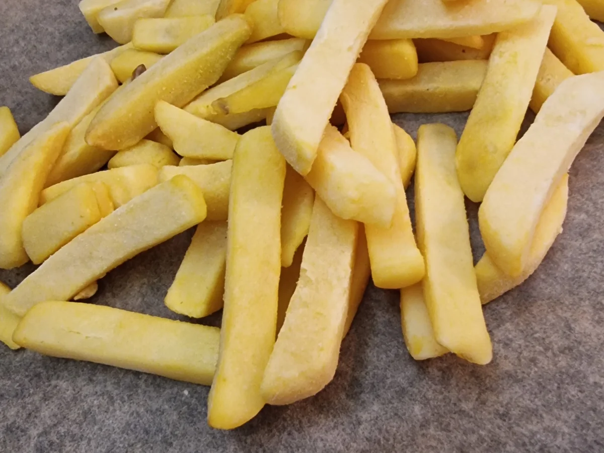 Rezept: Hüftsteaks mit Petersilien-Kapern-Butter und Pommes aus dem Ofen Bild Nr. 17126 Hüftsteaks mit Petersilien-Kapern-Butter und Pommes aus dem Ofen - Rezept - Bild Nr. 17126