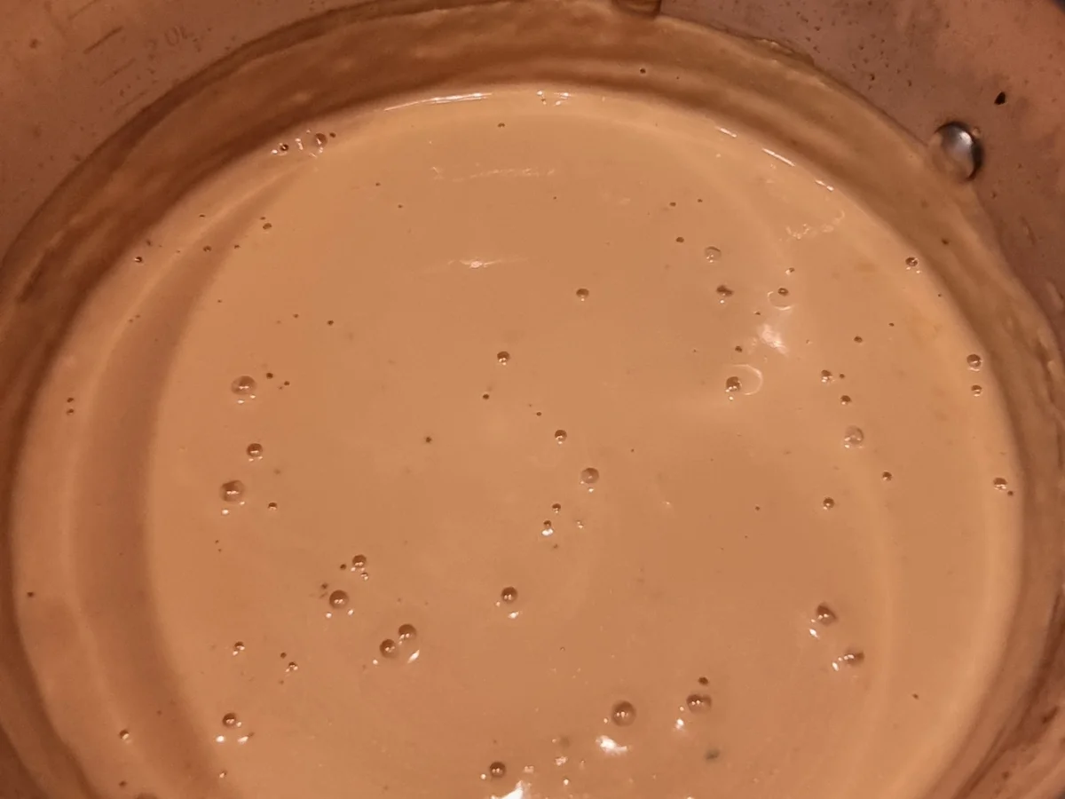 Rezept: Bifteki mit Metaxa-Sahne-Sauce und Rosmarin-Kartoffeln Bild Nr. 17133 Bifteki mit Metaxa-Sahne-Sauce und Rosmarin-Kartoffeln - Rezept - Bild Nr. 17133