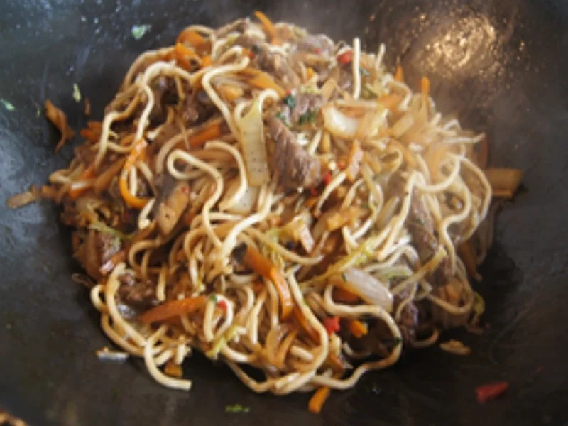 Rezept: Bratnudeln mit Rindfleisch Bild Nr. 27 Bratnudeln mit Rindfleisch - Rezept - Bild Nr. 27