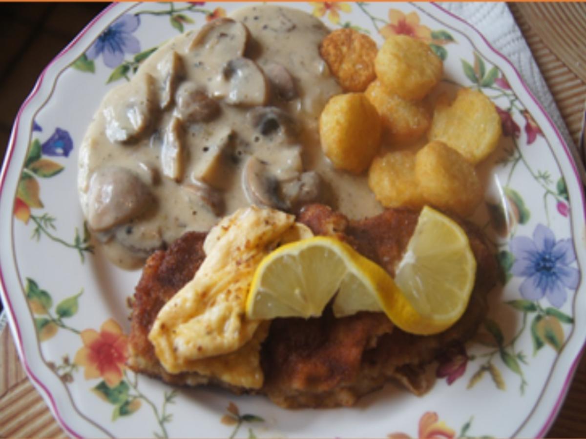 Schnitzel Wiener Art mit Rahm-Champignons und Mini-Rösti - Rezept - Bild Nr. 20