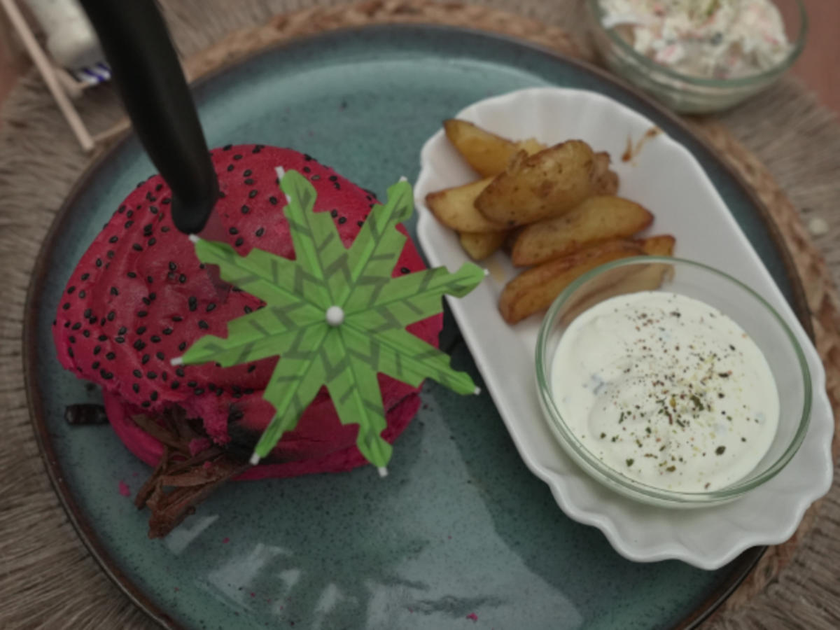 Pulled Turkey Burger mit Kartoffelspalten und Coleslaw - Rezept - Bild Nr. 17129